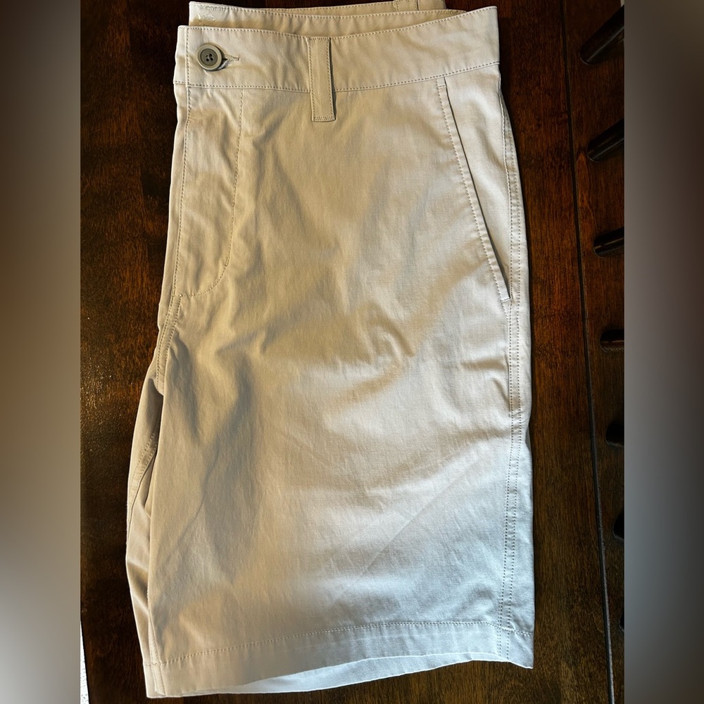 Southern Tide Tech Performance Shorts